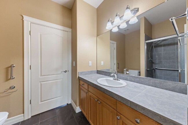 Building Photo - Beautiful Home in 55+ Community!