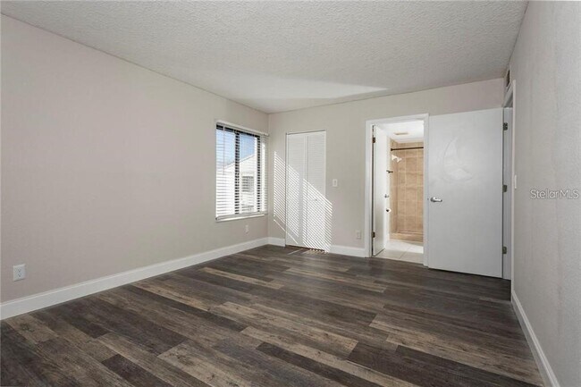 Building Photo - 8209 Sun Spring Cir