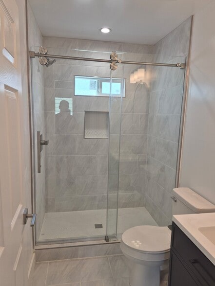 Building Photo - 4013 S Harvard Blvd