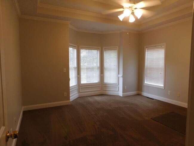 Building Photo - 2335 Jenna Way