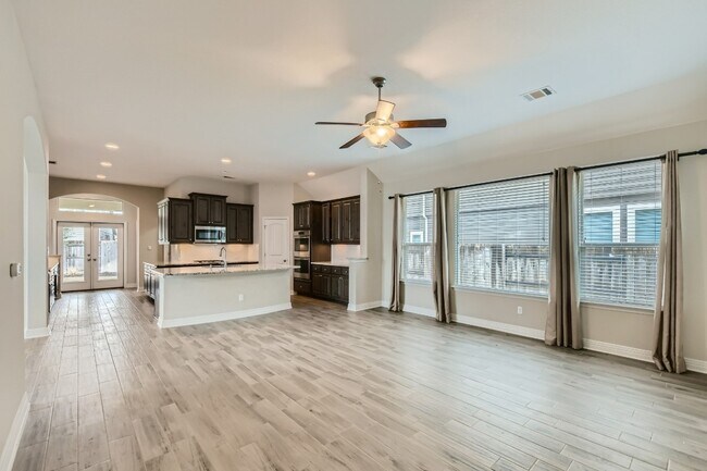 Building Photo - 764 Bonnet Blvd