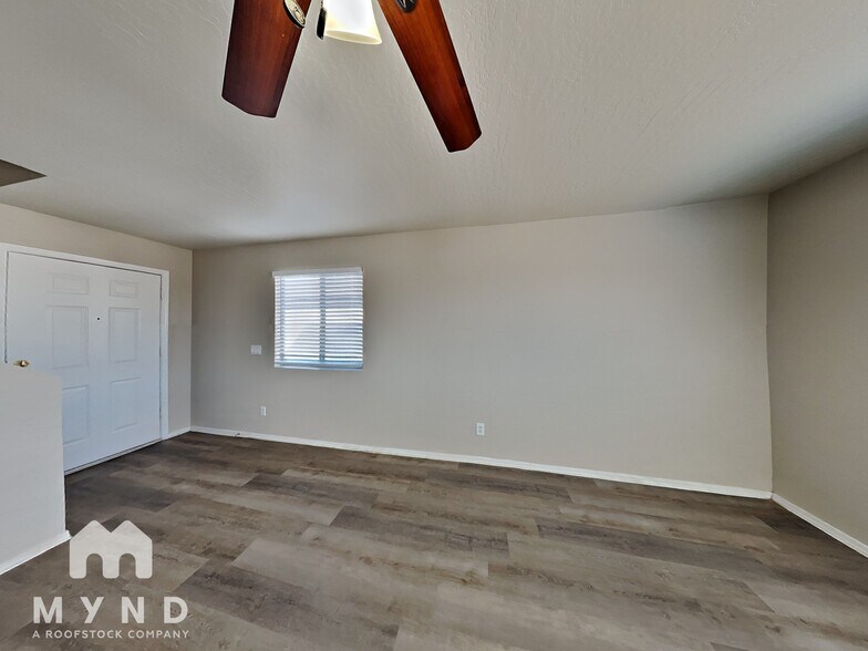 Building Photo - 6521 E Lush Vista View