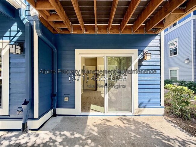 Building Photo - 22836 SW Forest Creek Dr