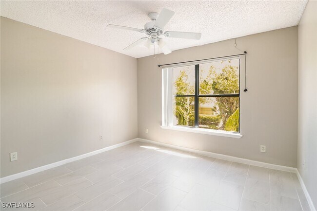 Building Photo - 13605 Eagle Ridge Dr
