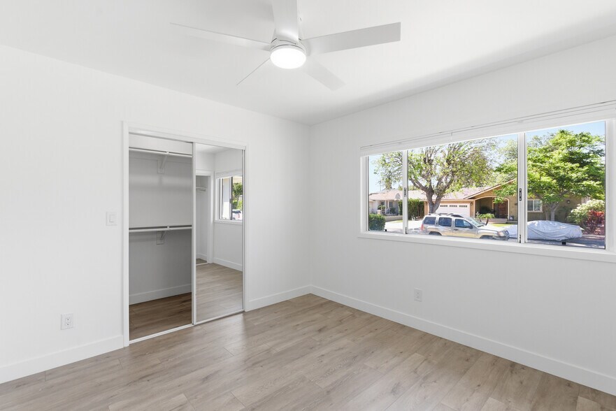 Building Photo - 16257 Los Alimos St