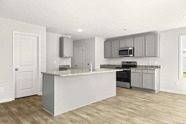 Building Photo - 814 Tori Dr