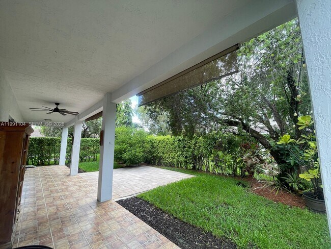 Building Photo - 1137 Croton Ct