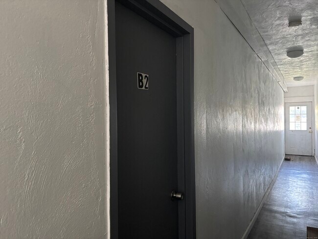 Building Photo - 55 Bouton St