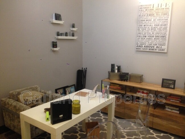 Building Photo - 16 Church Ave SW