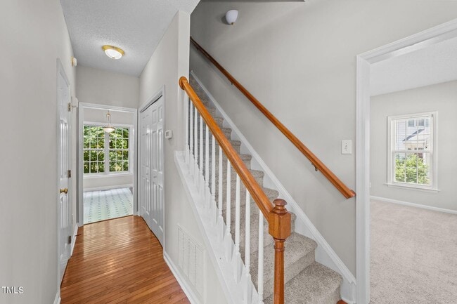 Building Photo - 108 Tarlow Ct