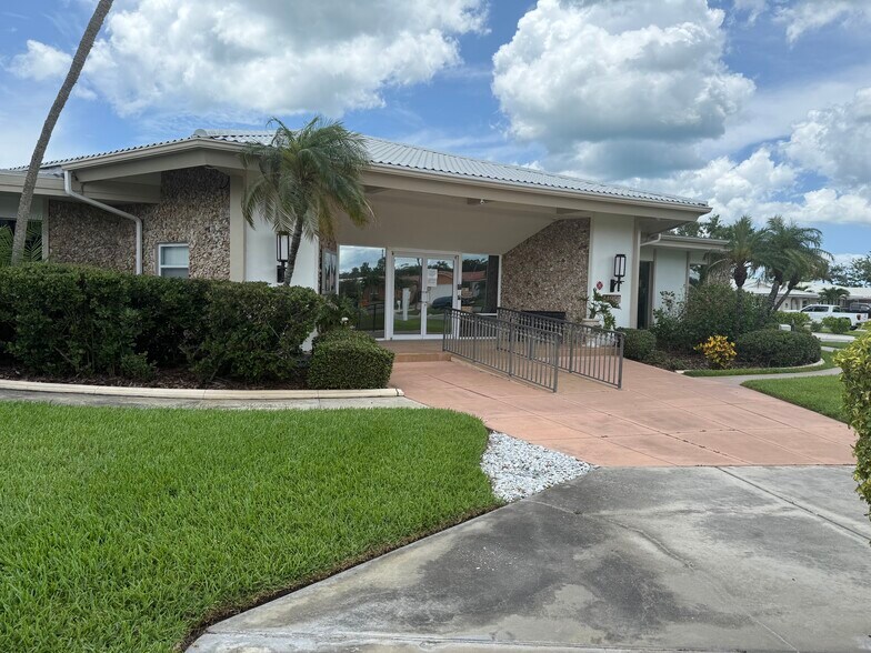 Clubhouse - 10215 Regal Dr