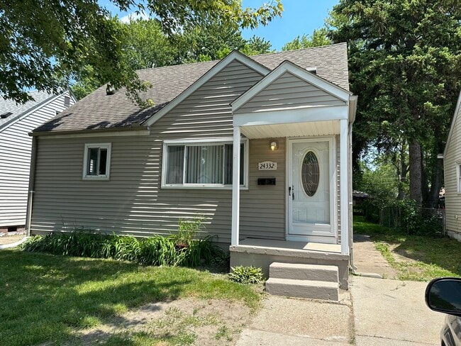 Primary Photo - 24332 Bolam Ave