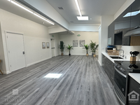 Building Photo - Updated 2BD/1BA Live/Work Loft-Style Apart...