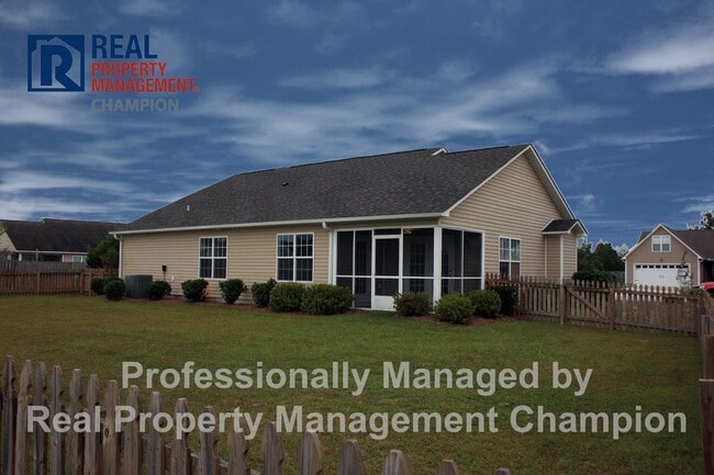 Building Photo - Welcoming Home in Courtney Pines w/Fenced Yard