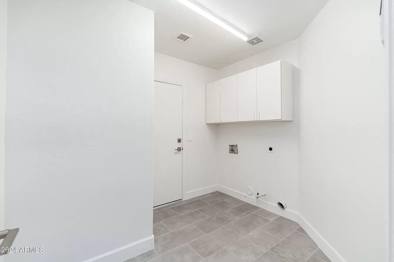 Laundry room - 6739 E Gelding Dr