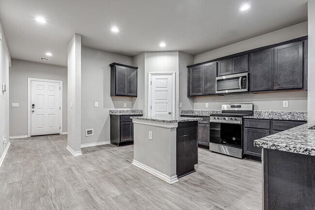 Building Photo - 4405 Montage Blvd