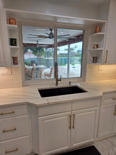 Building Photo - 2460 Deer Creek Country Club Blvd