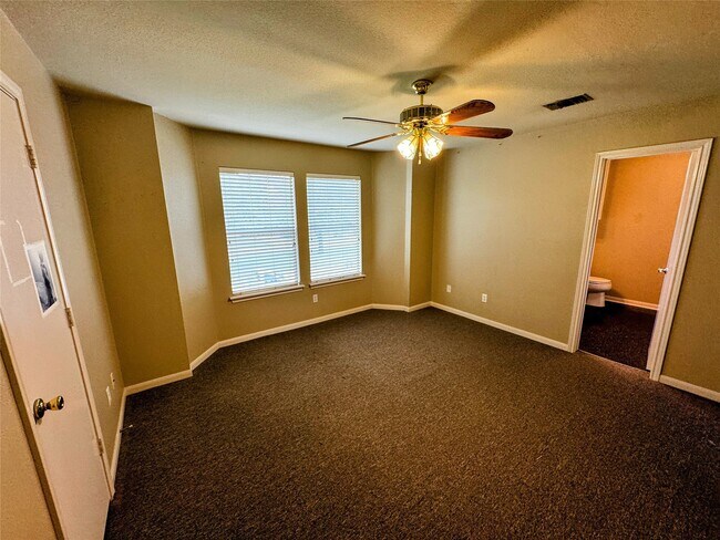 Building Photo - 4708 Park Dr