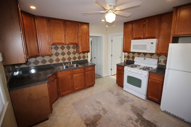 Building Photo - 5532 N Central Ave