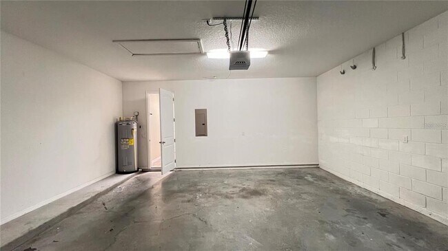 Building Photo - 13324 Longacre Dr