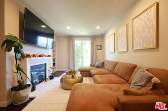 Building Photo - 14412 Killion St