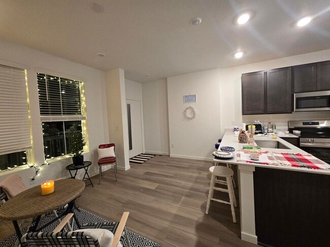 Building Photo - 2 Bedroom 2 Bathroom in Arvada!