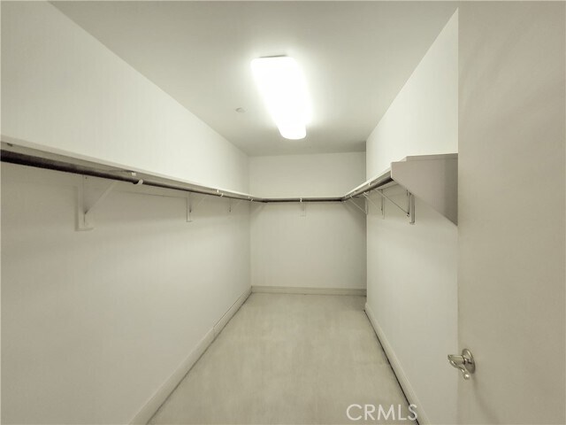 Building Photo - 850 E Ocean Blvd