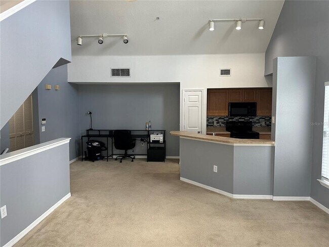 Building Photo - 5601 Rosehill Rd