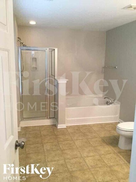 Building Photo - 123 Salt Meadow Ln