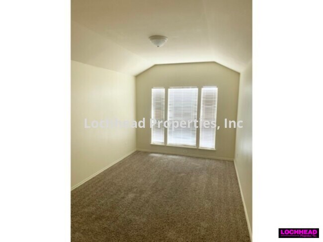 Building Photo - 2515 Wynngate Dr