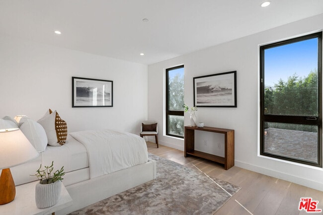 Building Photo - 2915 Avenel Terrace