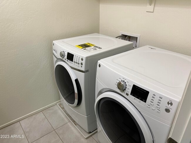 Building Photo - 2535 N 149th Ln