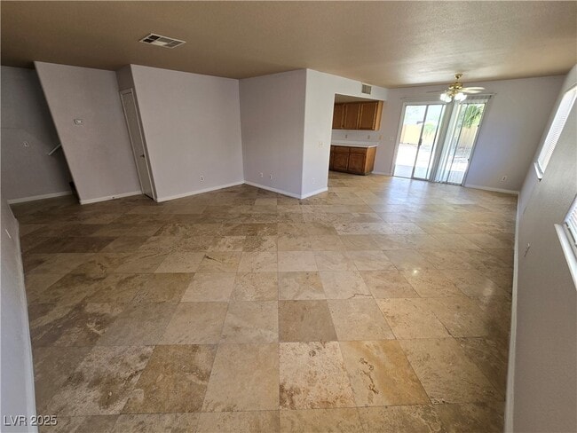 Building Photo - 7525 Hickory Hills Dr