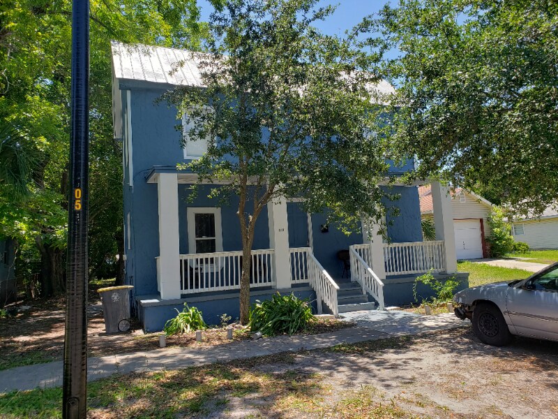 Building Photo - 1038 Oakley St