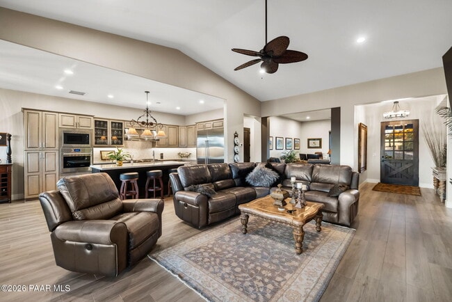 Building Photo - 5885 West St