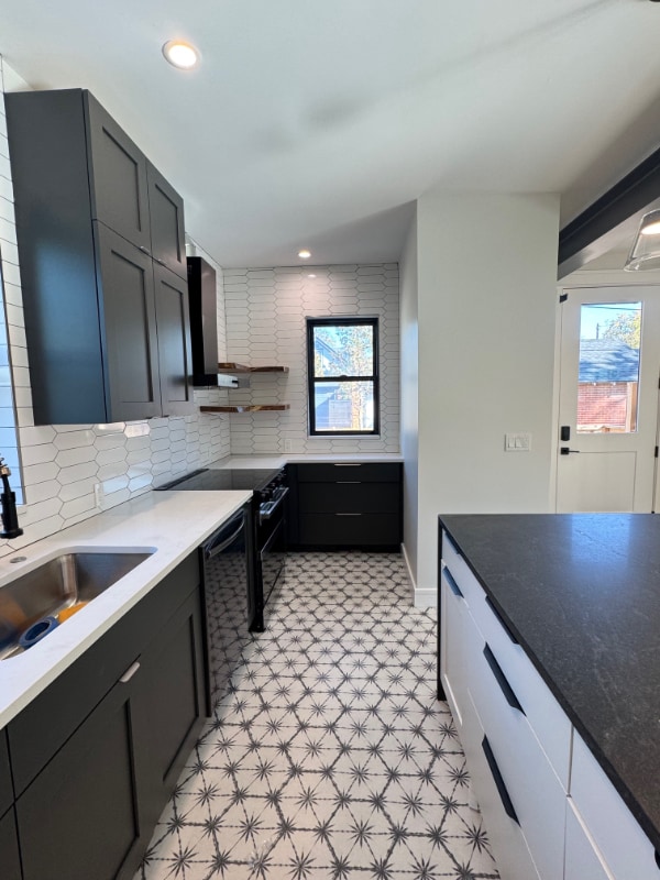 Building Photo - 3527 Clay St