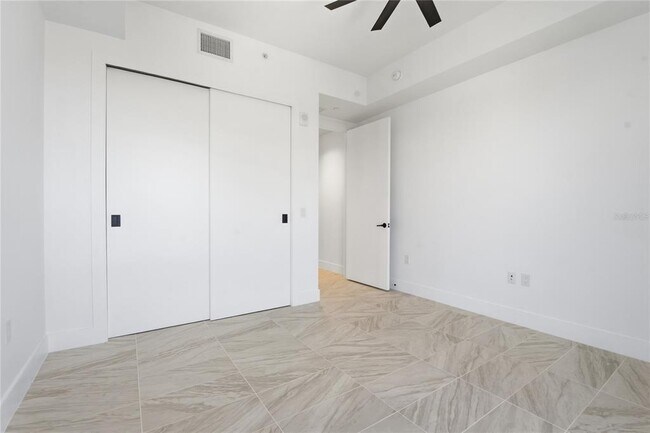 Building Photo - 777 3rd Ave N