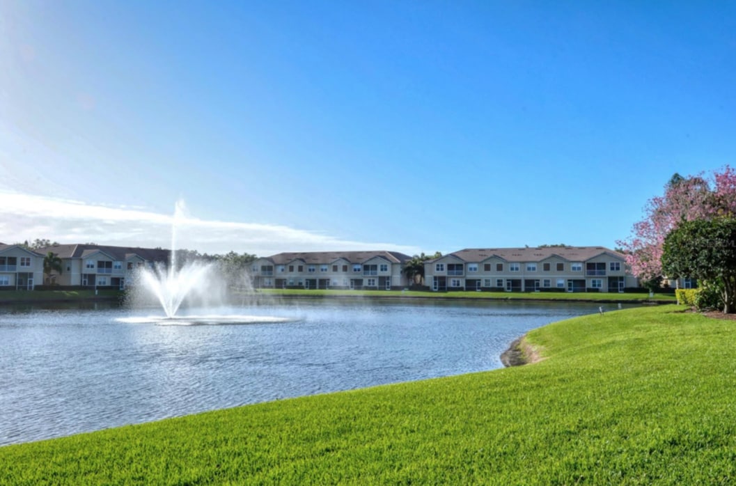 Building Photo - 3752 Parkridge Cir