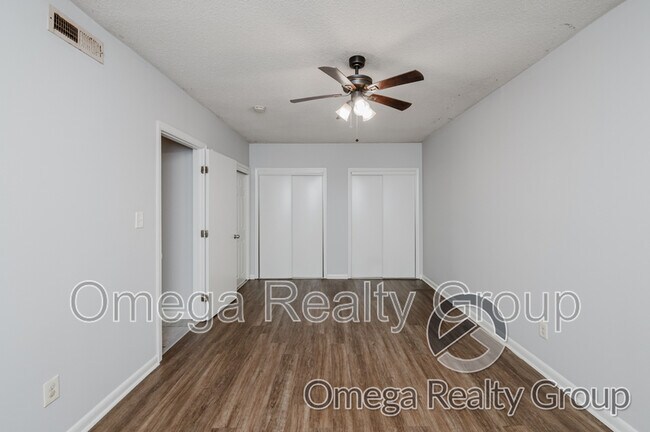 Building Photo - 1932 2nd St NE