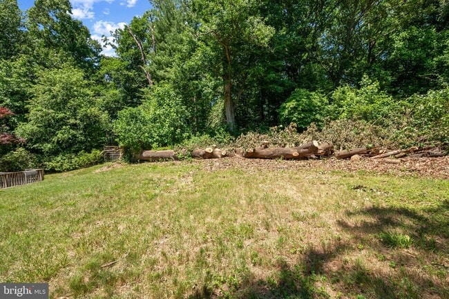 Building Photo - 9110 Autoville Dr