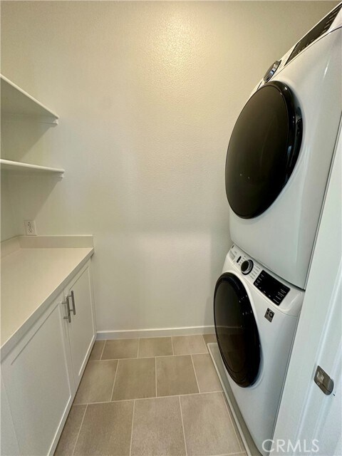 Building Photo - 5974 Altyn Dr