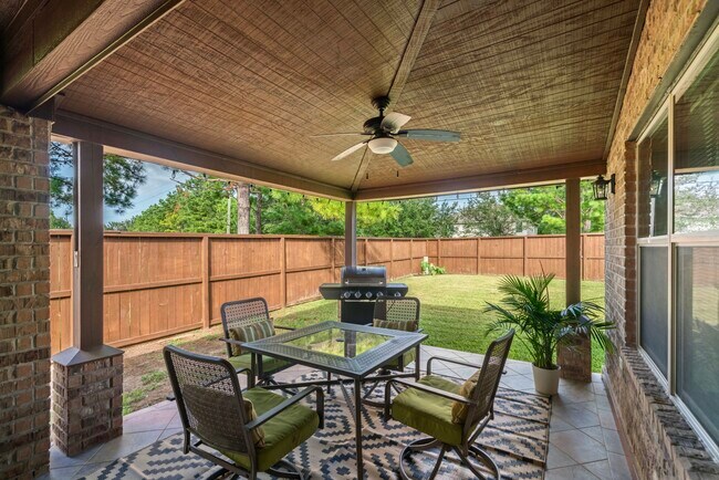 Building Photo - 25803 Orchard Knoll Ln