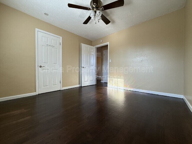 Building Photo - 924 Boscobel St