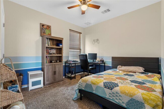 Building Photo - 400 Garner Park Dr