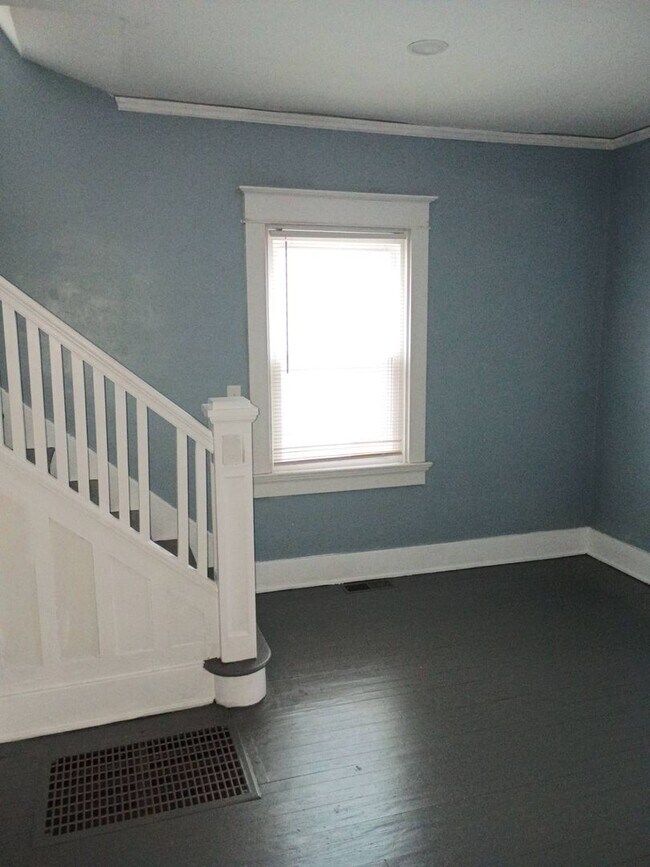 Building Photo - 424-426 Lexington Ave