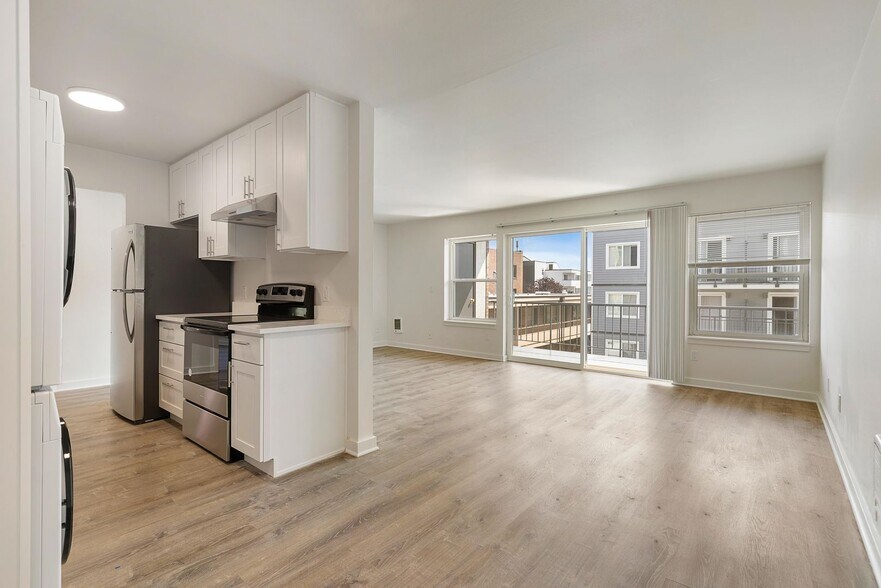 Interior Photo - Residence 620