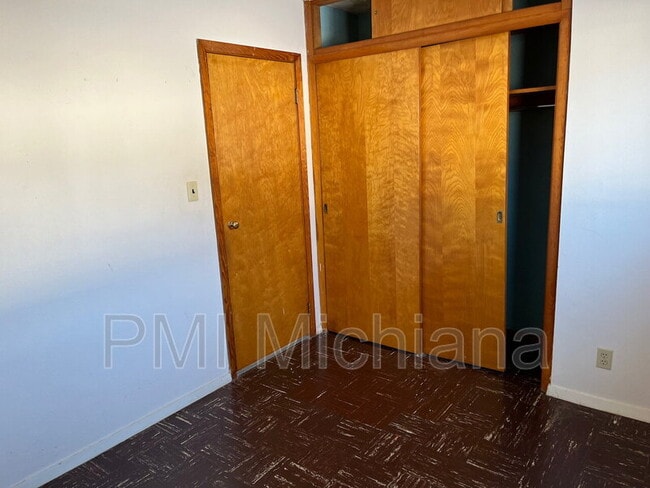 Building Photo - 909 W Donaldson Ave