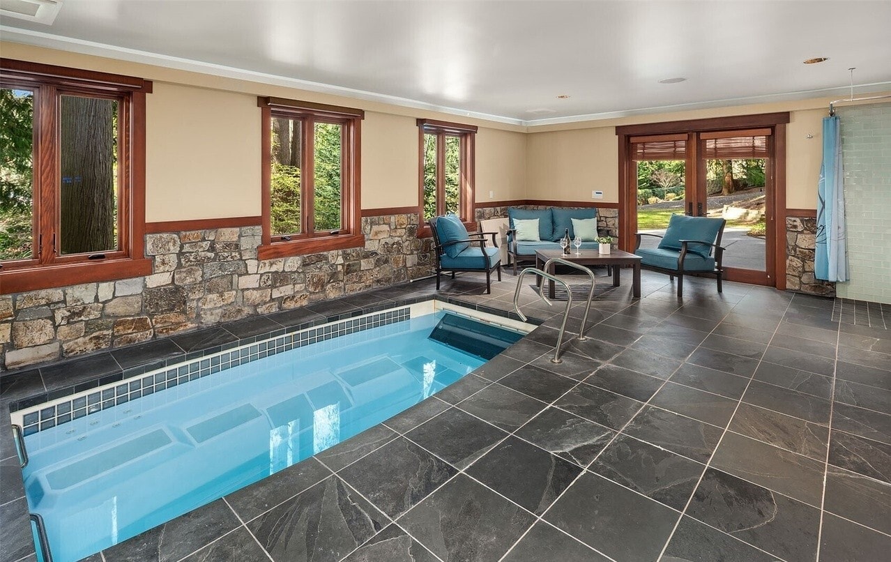 Shared - Exercise Pool - 3303 142nd Pl NE