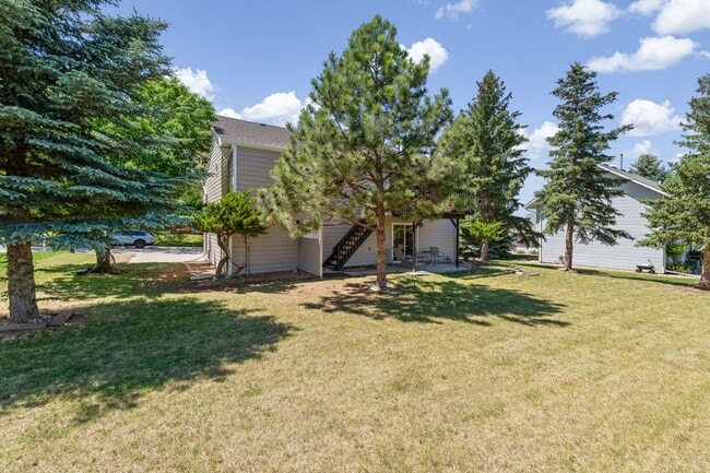 Building Photo - 3704 Meadowbrook Dr