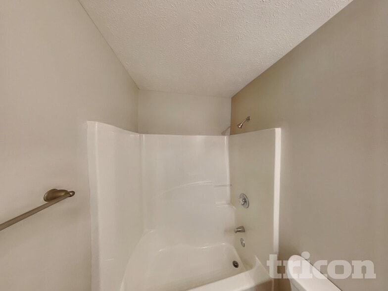 Building Photo - 1510 Southtree Ln